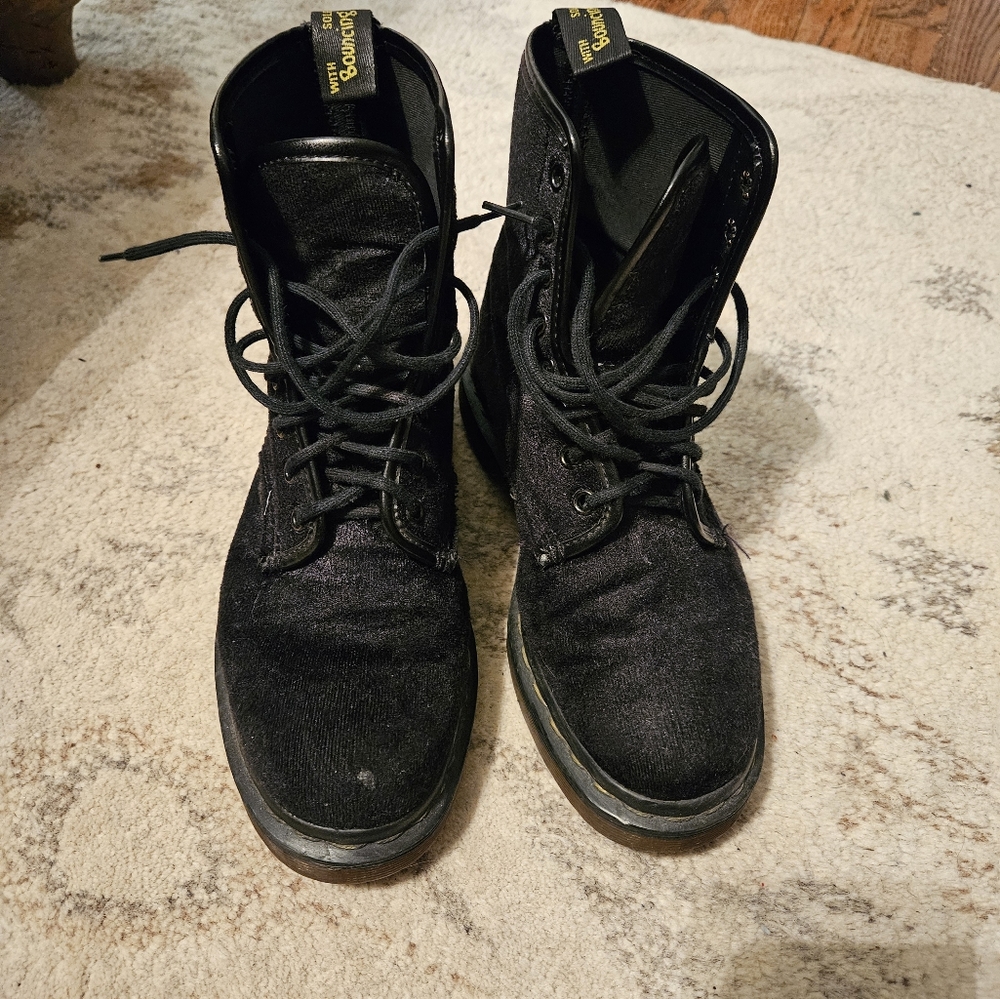 1990s Dr. Martens Black Velvet Boots UK 4 8i